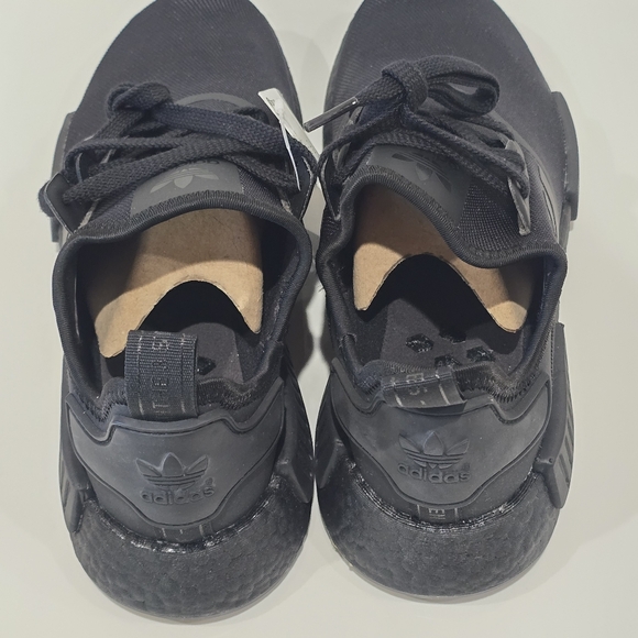 Adidas | Black Sneakers Unisex Size W7 - Picture 6 of 10